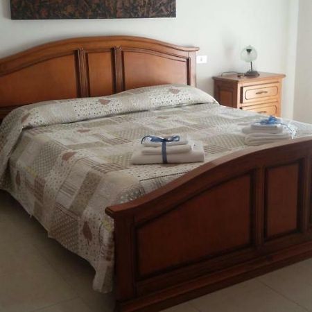 "La Casa Di Mariagrazia" Rooms Con Cucina Condivisa E Terrazza Sammichele Di Bari Luaran gambar