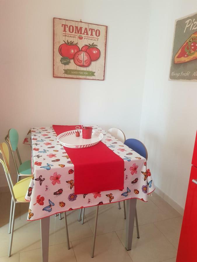 "La Casa Di Mariagrazia" Rooms Con Cucina Condivisa E Terrazza Sammichele Di Bari Luaran gambar