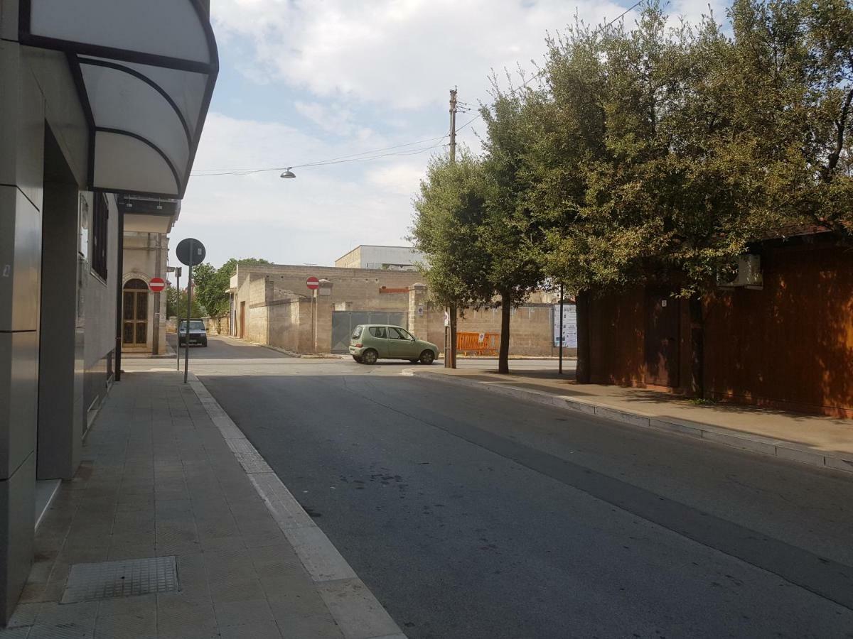 "La Casa Di Mariagrazia" Rooms Con Cucina Condivisa E Terrazza Sammichele Di Bari Luaran gambar