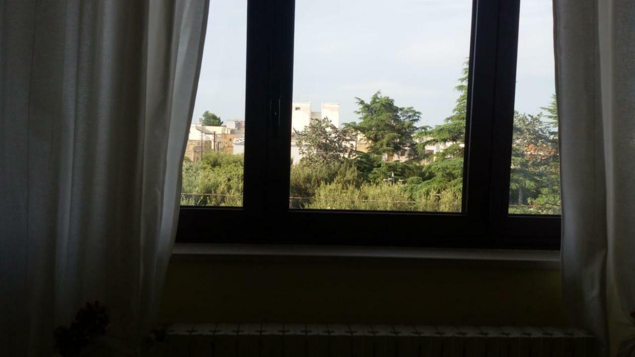 "La Casa Di Mariagrazia" Rooms Con Cucina Condivisa E Terrazza Sammichele Di Bari Luaran gambar