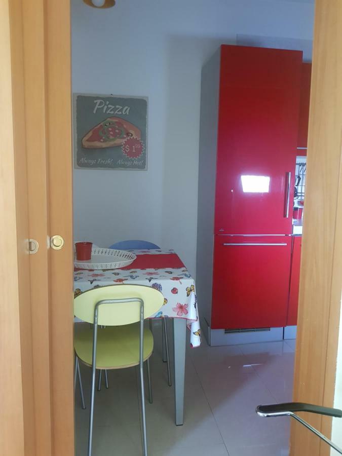 "La Casa Di Mariagrazia" Rooms Con Cucina Condivisa E Terrazza Sammichele Di Bari Luaran gambar